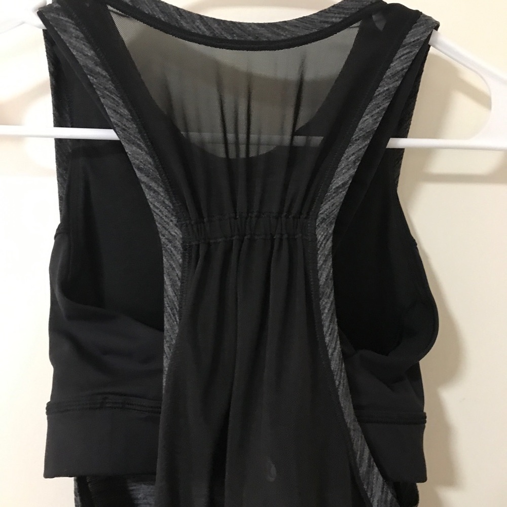 Lululemon athletica work the circuit tank with built in support bra size 4 - Picture 9 of 10